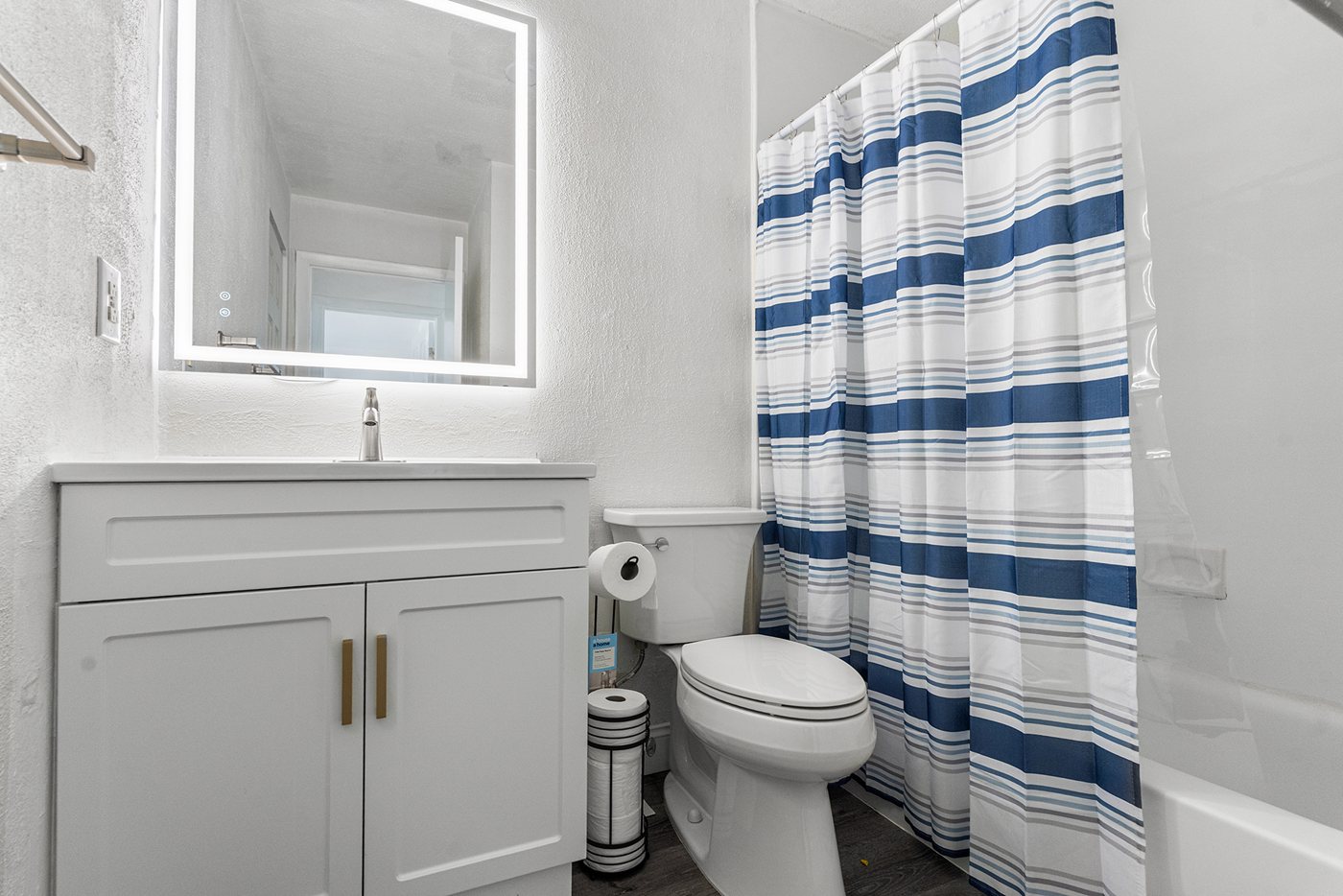 1032 Harbour Dr Palmyra, NJ 017